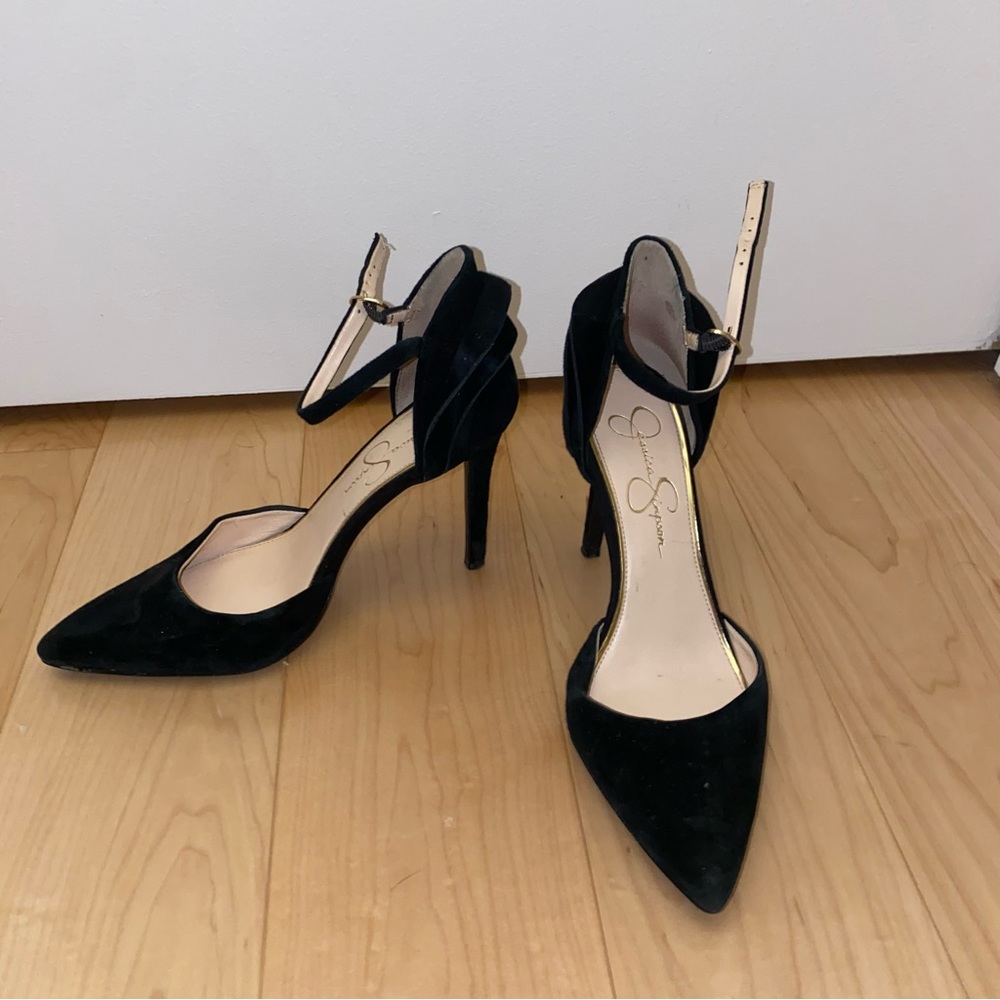 Black Pointy Toe Heels Size 8